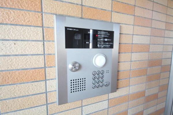 共有部分(オートロック付です)