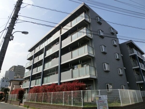 外観(通勤通学に便利な立地です)