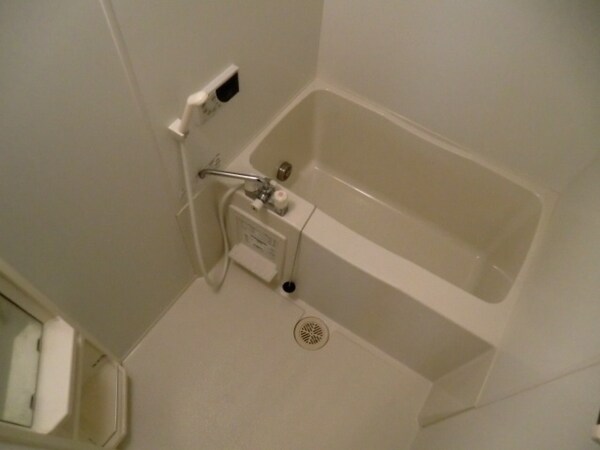 バス／シャワールーム等(※別号室参考写真です)