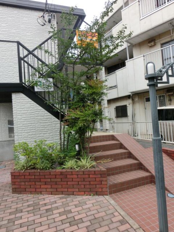 庭(緑も豊かです)