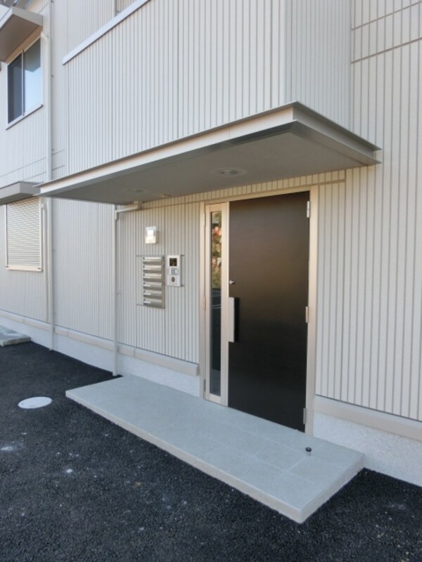 エントランス(オートロック付き)