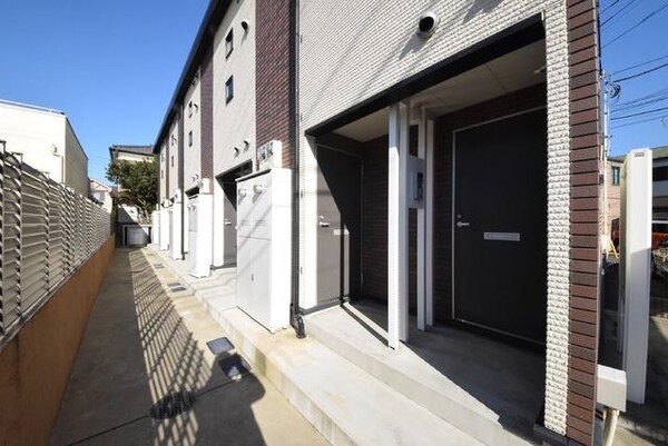 エントランス(お部屋への入り口です)