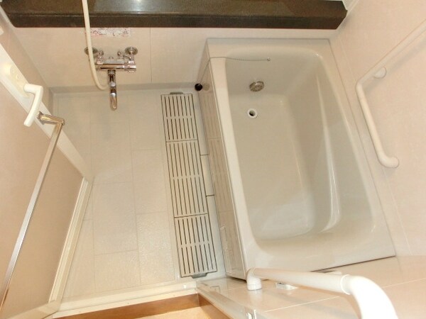 バス／シャワールーム等(経済的な追い焚き付き)