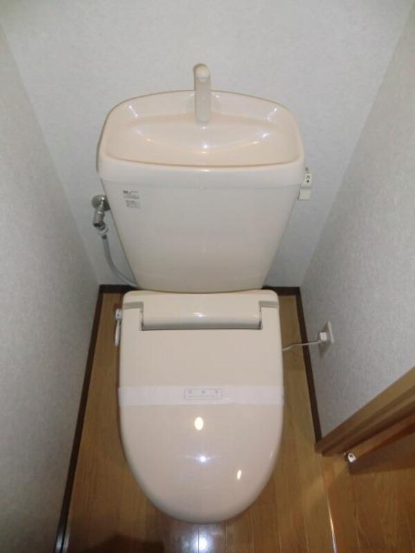 トイレ(清潔感のあるトイレです)