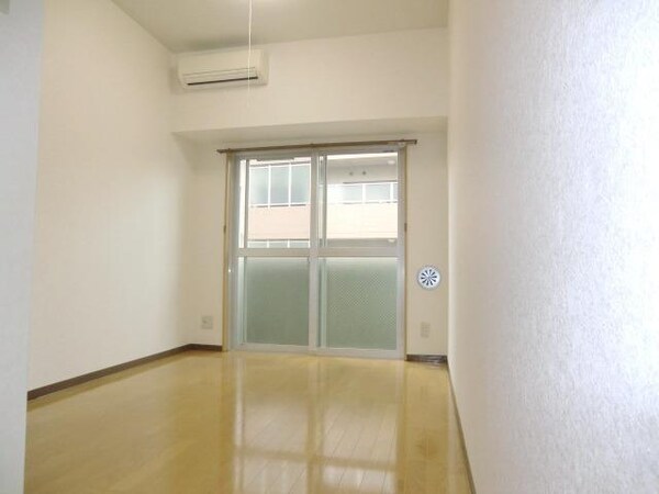 その他室内・内装(広々としたお部屋です)