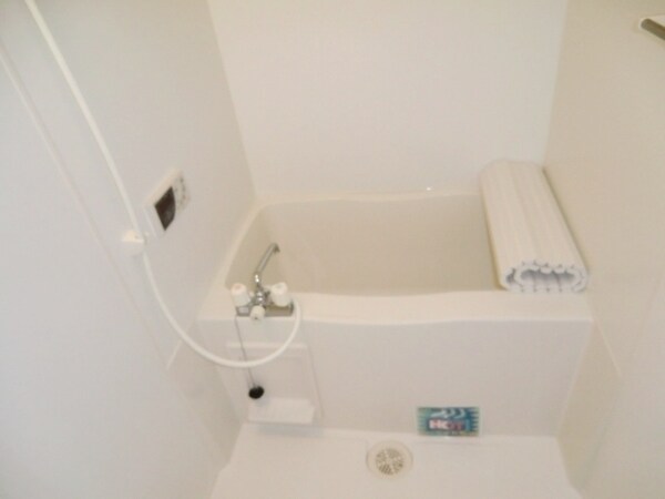 バス／シャワールーム等(※別号室参考写真です)