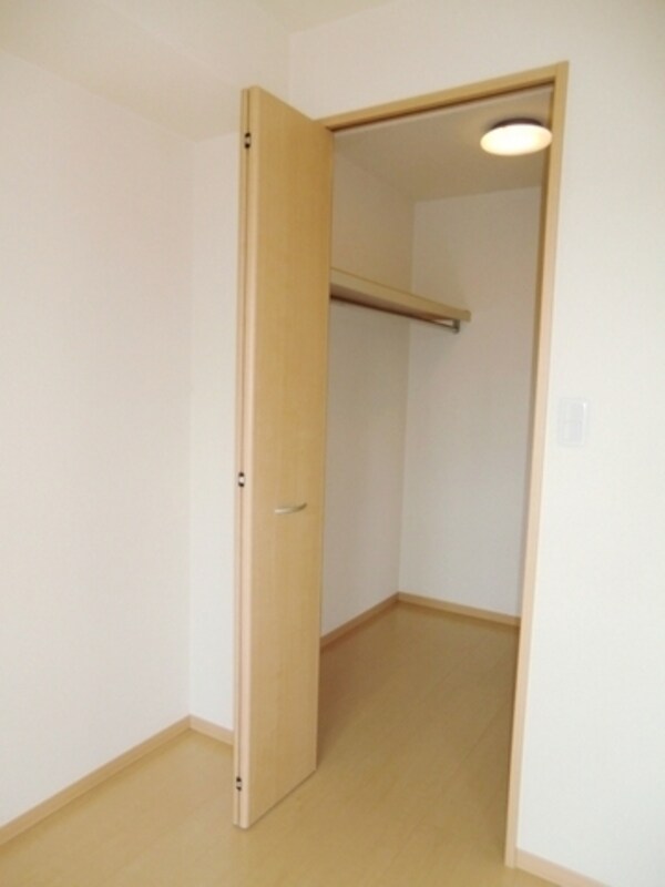 収納(※別号室参考写真です)