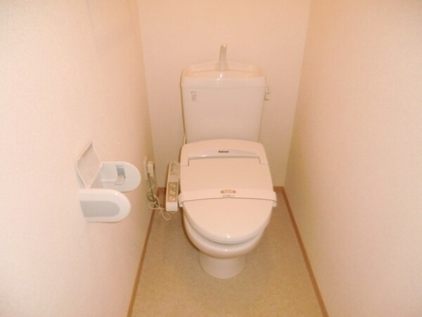 トイレ(※別号室参考写真です)