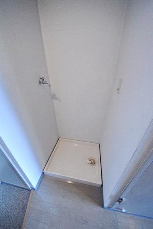 設備(室内洗濯機置場)