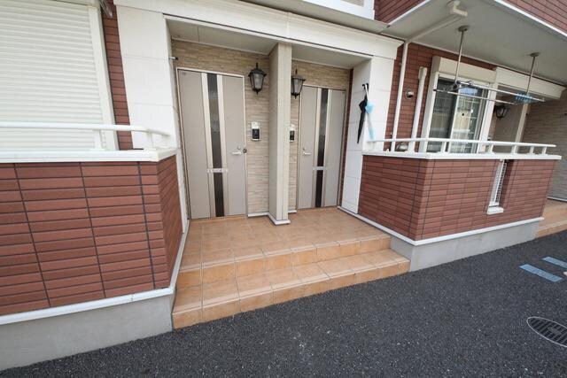 物件内観写真17　(エントランス)