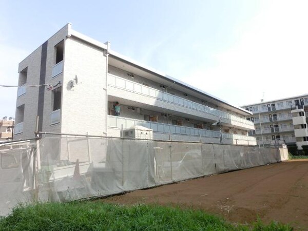 外観(2013年築　都市ガス)