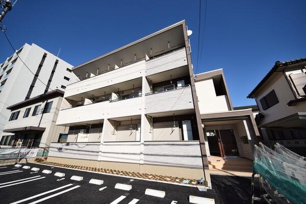 外観(南向きで日当たり良好)