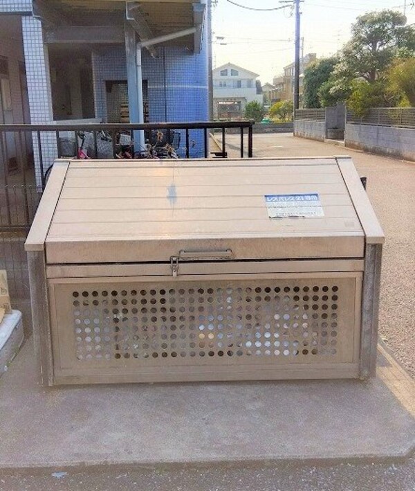 共有部分(ゴミ置き場)