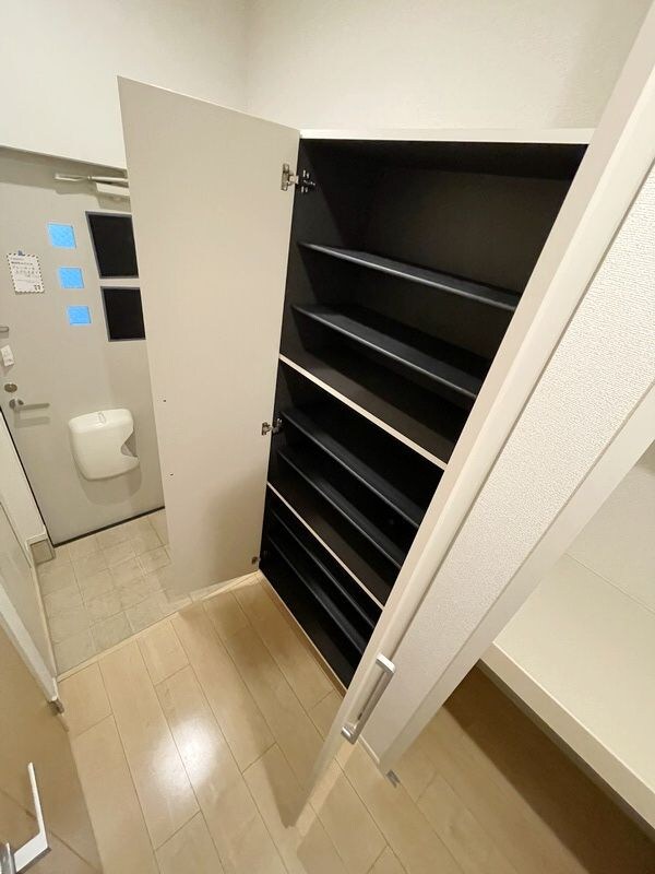 玄関(※同間取りイメージ)