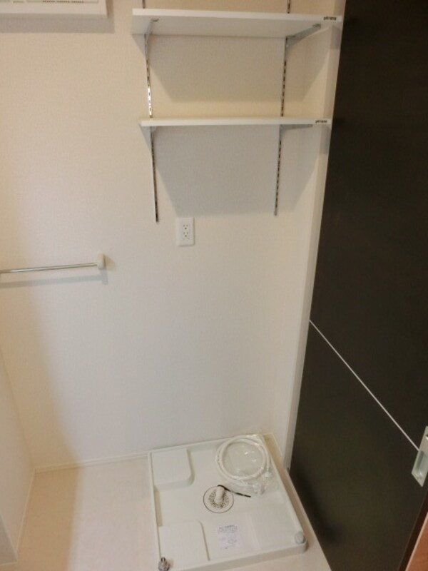 設備(室内洗濯機置場)