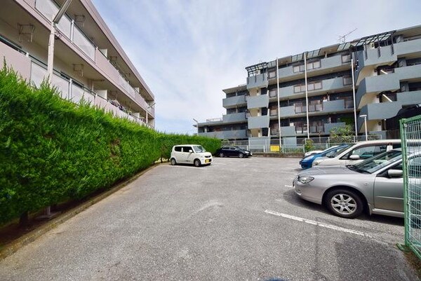 駐車場(駐車場)