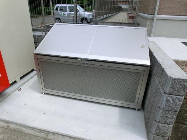その他(敷地内ごみ置場)