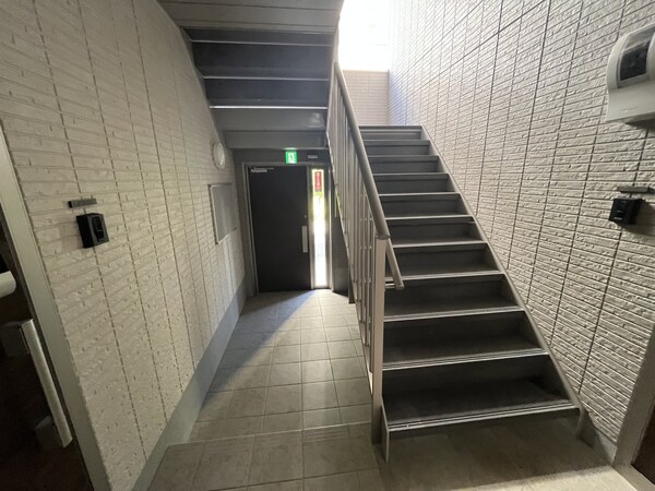 エントランス(エントランス)