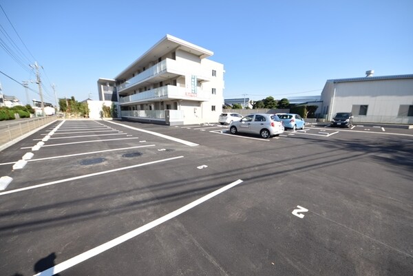 駐車場(敷地内駐車場あります)