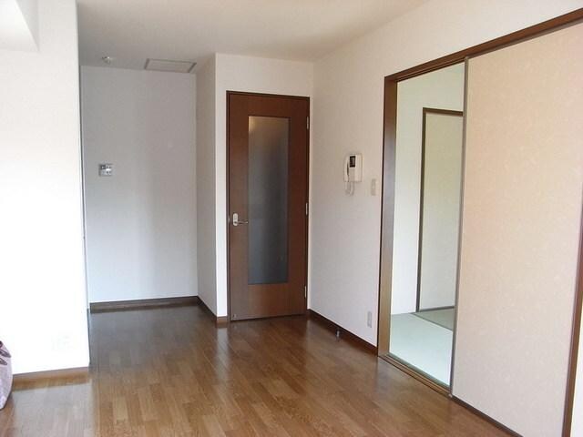 物件内観写真6　(振り分け間取り)