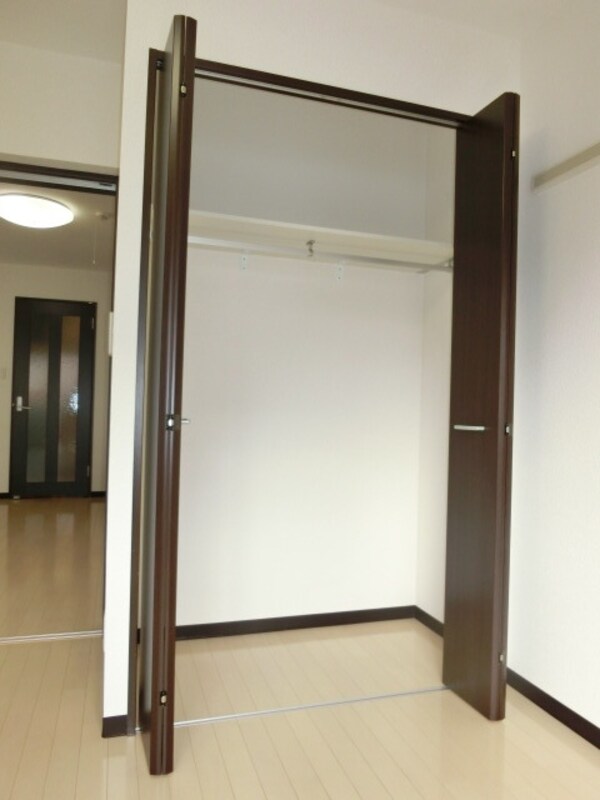 収納(クローゼット収納完備)