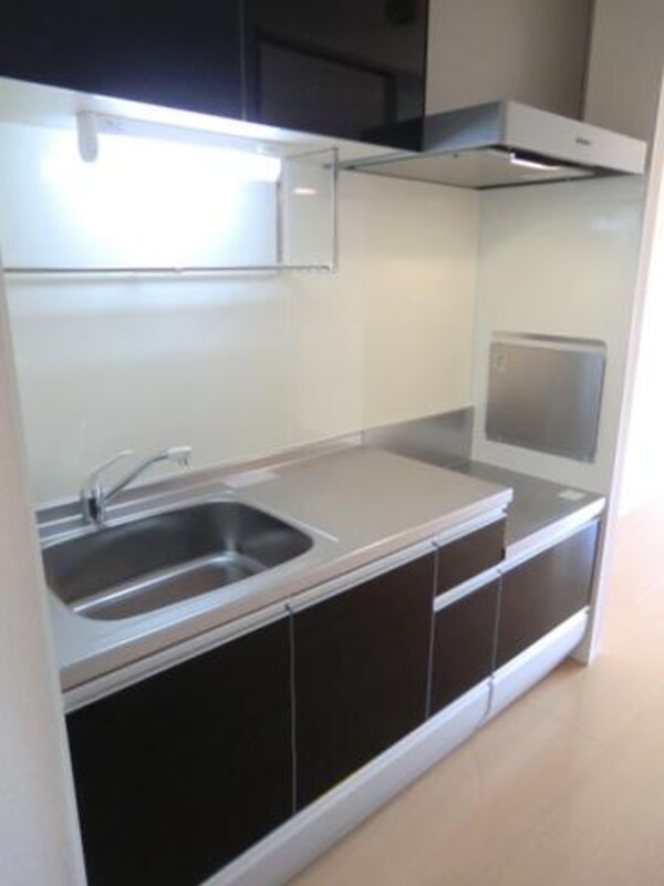 キッチン(２口ガスコンロ設置可)