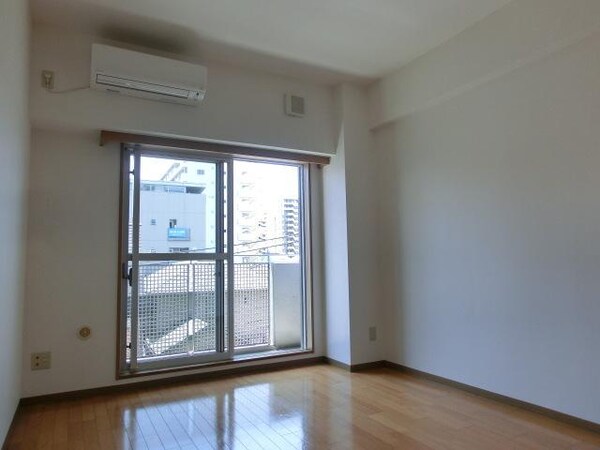 リビング・居室(※同タイプ間取り　反転タイプあり)