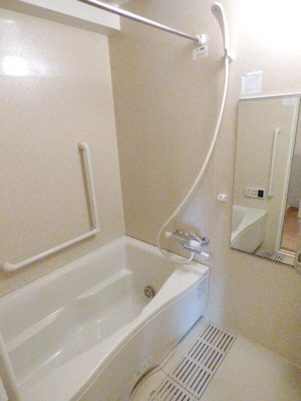 バス／シャワールーム等(追焚き付き)