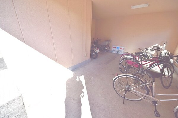 共有部分(駐輪場)