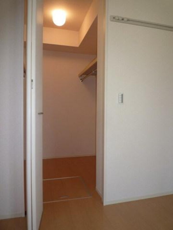 収納(ウォークインクローゼット)