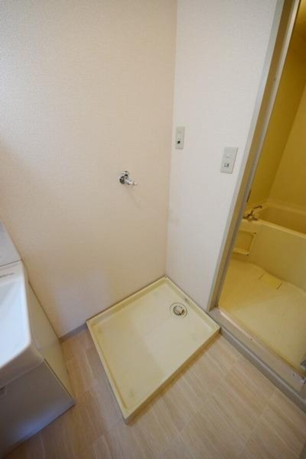 設備(室内洗濯機置場)