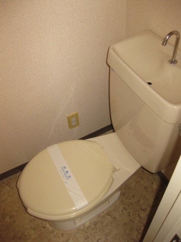 トイレ(バルコニー)