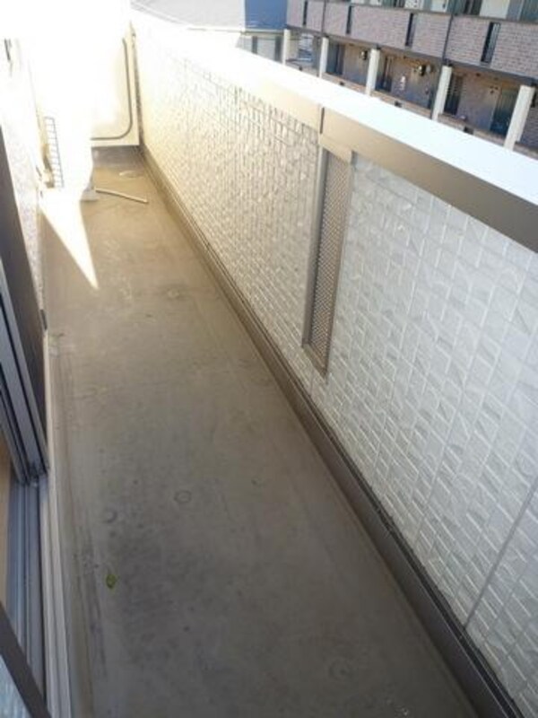 バルコニー(ゆとりあるバルコニー)