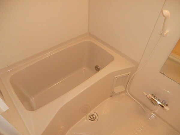 バス／シャワールーム等(追い焚き浴室乾燥機完備浴室)