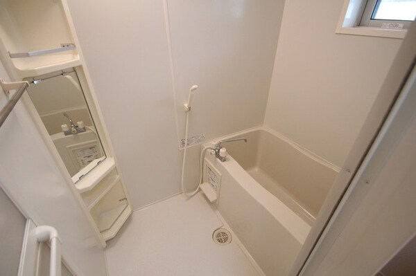 バス／シャワールーム等(バス／シャワールーム等)