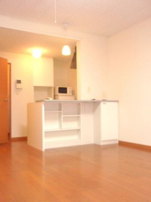 その他室内・内装(広くて開放感満点の居室スペース♪)