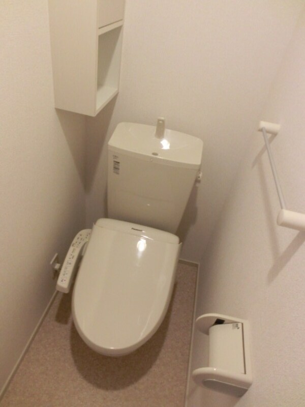 トイレ(冬でもあたたか温水洗浄便座)