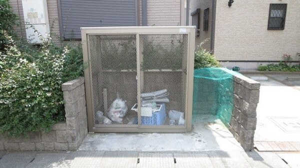 その他(ゴミ置き場)