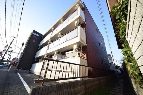 外観(千葉工業大学近くで学生さんにもおすすめ。生活に便利な環境です)