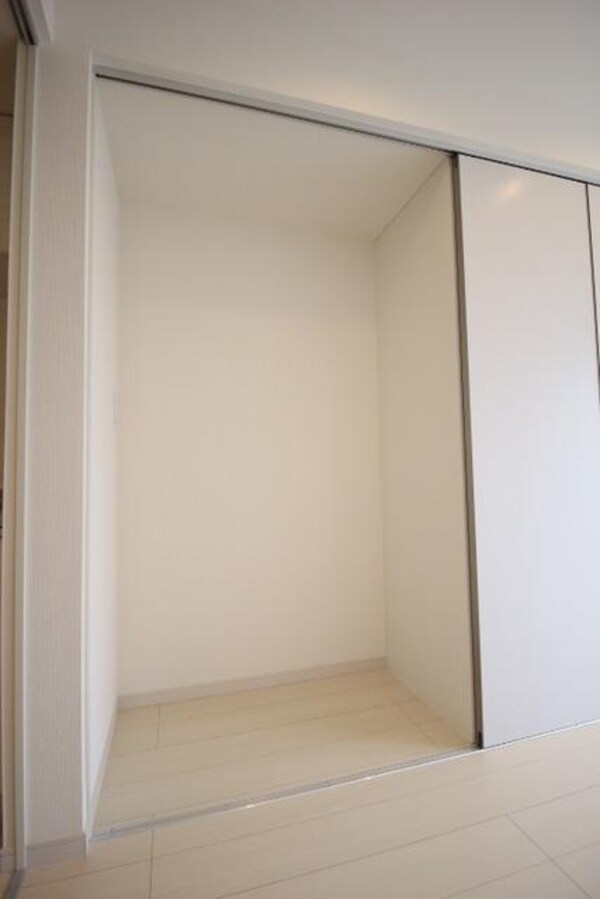 収納(大型クローゼット)