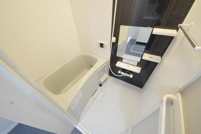 物件内観写真4　(バスルーム)