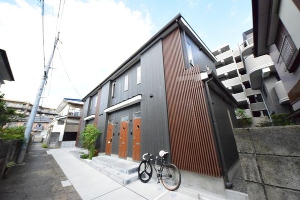 外観(閑静な住宅街)