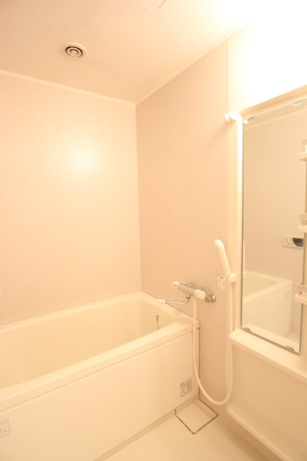 バス／シャワールーム等(※参考写真)