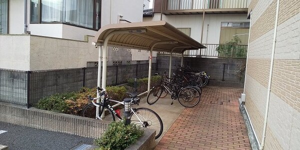 共有部分(駐輪場完備)