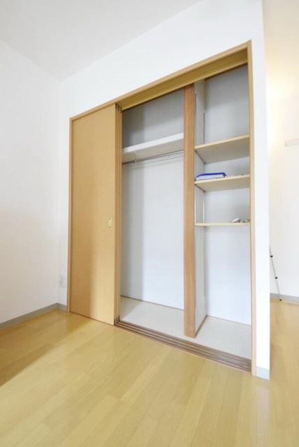 収納(収納スペース)