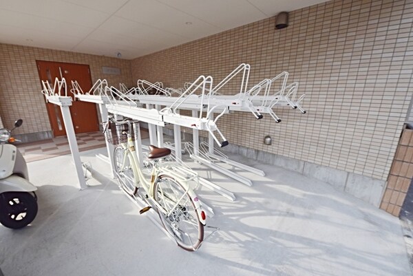 その他(駐輪場完備)