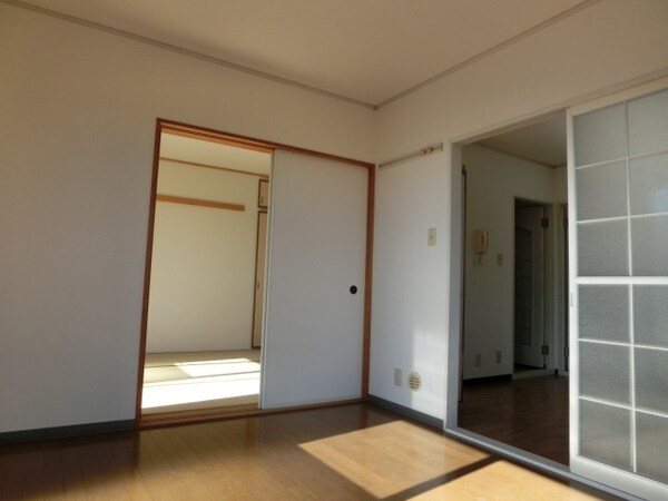 リビング・居室(※別部屋参考写真)