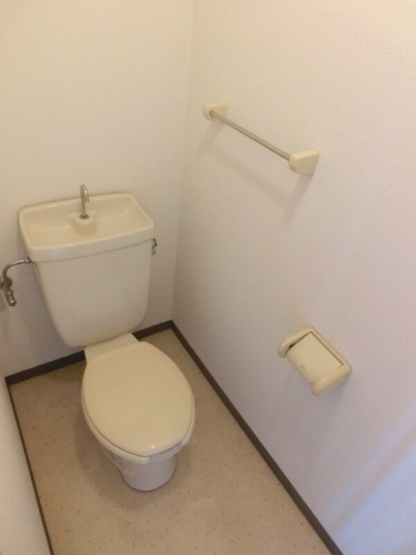 トイレ(※別部屋参考写真)
