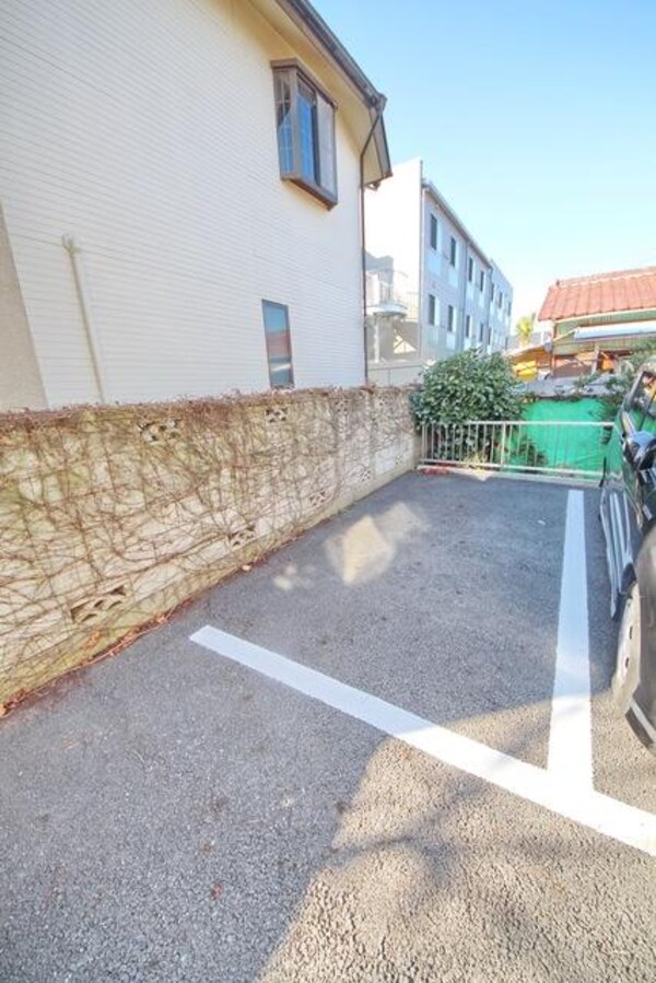 駐車場(駐車場)