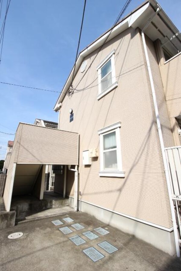 外観(閑静な住宅街)